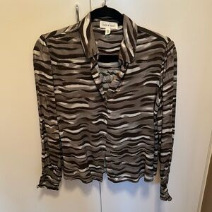 Cloth and Stone Top Size small